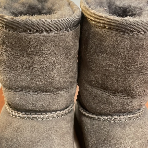 Gray Uggs - Picture 5 of 6